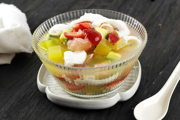 Terlalu manis, es buah sebagai takjil buka puasa memicu resiko diabetes/Foto: food.detik.com