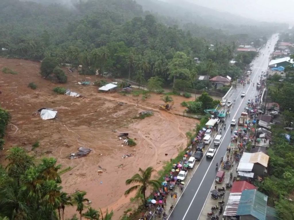 Dahsyatnya Terjangan Badai Megi hingga Sebabkan Longsor di Filipina