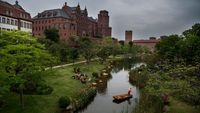 Bak Istana, Begini Jeroan Kantor Pusat Huawei di China