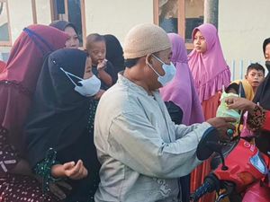 Ini Terlena! Bagi Takjil Gratis Juga untuk Non Muslim