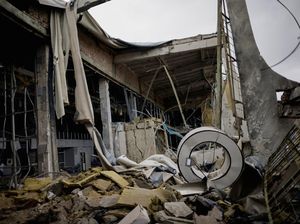 Hancur Gegara Perang, Begini Kondisi Bandara di Ukraina