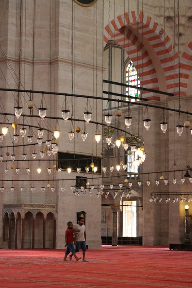 Ibadah di Masjid Tidak Boleh Disiarkan/Foto : pexels.com/Justbuke