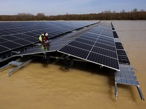 Top! Jerman Bikin Panel Surya yang Terapung di Danau