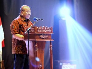 Ketua DPD RI Minta Pemerintah Taati Putusan MA soal Vaksin COVID Halal