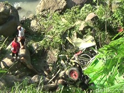 2 Korban Tewas Longsor  Banjarnegara Ditemukan di Dasar Jurang