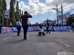 Mahasiswa di Ponorogo Demo, Bukan Tolak 3 Periode Tapi Perjuangkan Reog