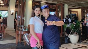 Aspri Hotman Paris Ini Digaji 2 Digit, Salah Satu Tugasnya Lap Keringat