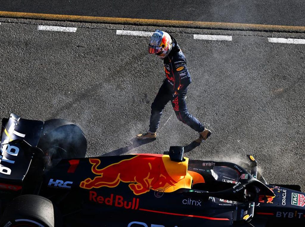 Verstappen: Jangan Bahas Gelar Juara kalau Finis Saja Tak Bisa