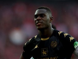 Momen Pemain Buka Puasa di Tengah Laga Liga Jerman