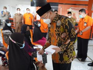 Warga Bengkulu Mulai Terima BLT Minyak Goreng