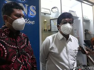 Rektor UNS: Mahasiswa Baru Wajib Ikut BPJS Kesehatan Rektor UNS: Mahasiswa Baru Wajib Ikut BPJS Kesehatan