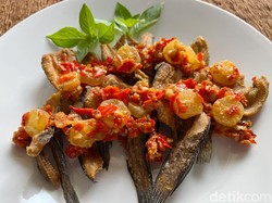 Resep Ikan Asin Sambal Belimbing Sayur yang Bikin Tambah Nasi
