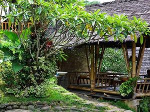 5 Restoran Asri di Bogor Buat Bukber, Pemandangannya Sawah hingga Sungai! 5 Restoran Asri di Bogor Buat Bukber, Pemandangannya Sawah hingga Sungai!