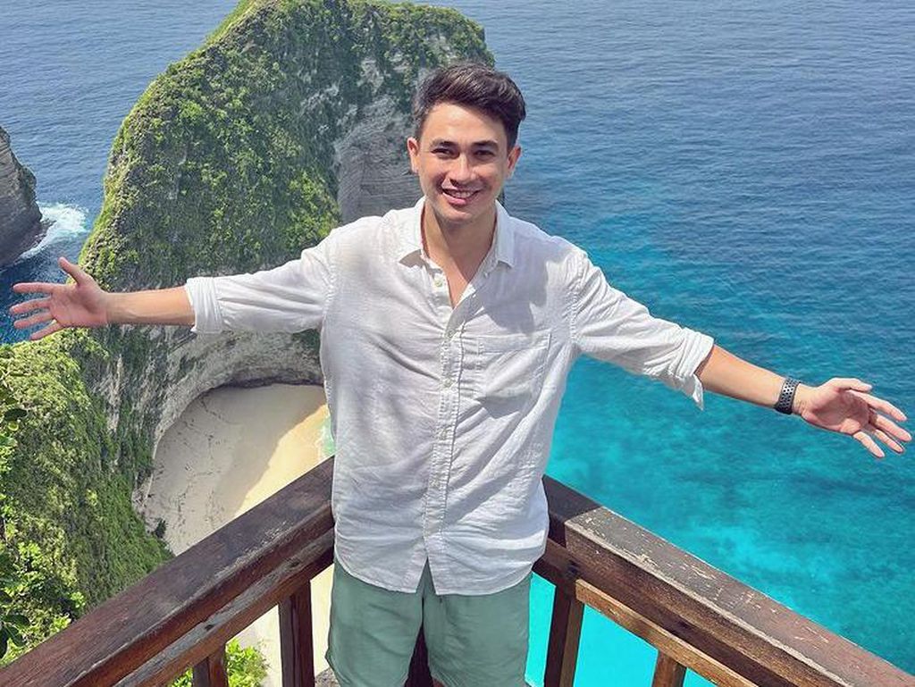 Fero Walandouw dan Steffi Zamora Jadi Saksi Kunci Pengeroyokan Rico Valentino Fero Walandouw dan Steffi Zamora Jadi Saksi Kunci Pengeroyokan Rico Valentino