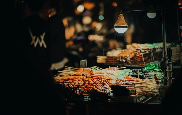 beraneka ragam street foods di pasar kaget ramadhan