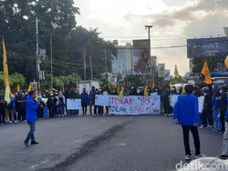 Demo di Simpang UIN Jogja: Tolak Presiden 3 Periode, Tolak Amendemen UUD