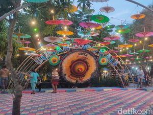 Asyiknya... Ngabuburit dan Buka Puasa di Tepi Bengawan Solo Asyiknya... Ngabuburit dan Buka Puasa di Tepi Bengawan Solo