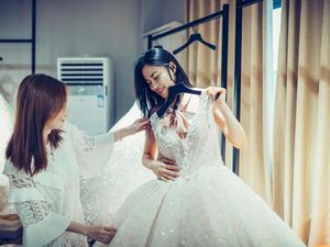 Viral Pria Larang Ibunya Datang ke Pernikahan karena Ribut Soal Gaun Pengantin