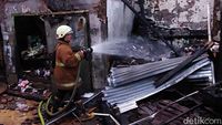 Foto-foto 8 Kios di Pasar Baru Majalaya yang Hangus Terbakar