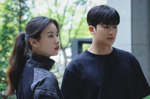 Jung Yi Hyun punya love language act of service