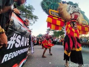 Perjuangan Pembarong Angkat Dadak Merak sampai Gigi Patah Perjuangan Pembarong Angkat Dadak Merak sampai Gigi Patah