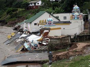 Begini Dahsyatnya Banjir di Afsel, Jembatan Hanyut-Rumah Rusak