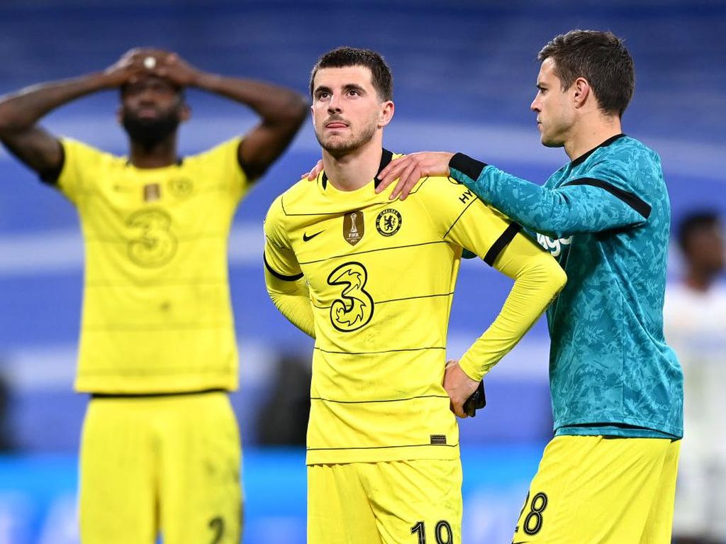 Tetap Tegakkan Kepalamu, Chelsea! Tetap Tegakkan Kepalamu, Chelsea!