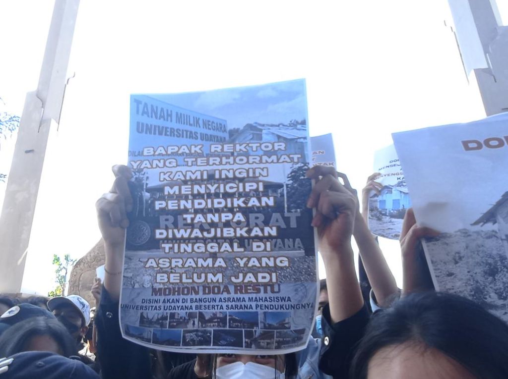 Mahasiswa Unud Desak Rektor Terbitkan SK Anulir Kebijakan Asrama
