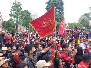 Ini Tuntutan Mahasiswa Cipayung Plus yang Geruduk Balai Kota Surabaya Ini Tuntutan Mahasiswa Cipayung Plus yang Geruduk Balai Kota Surabaya