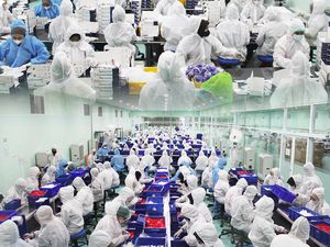 Donasi Alkes Terus Mengalir Demi Endemi