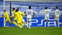Antonio Ruediger menggandakan keunggulan Chelsea pada  menit ke-51, skor 2-0.