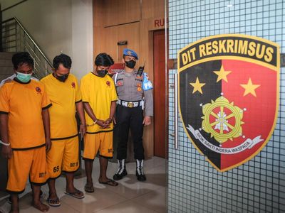 Ini Para Tersangka Penimbunan Solar Bersubsidi