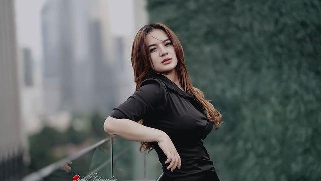 Gosip Terkini Selebriti Insertlive : Iqlima Kim Akhirnya Divonis 6 Bulan Penjara Terkait Pencemaran Nama Baik Hotman Paris