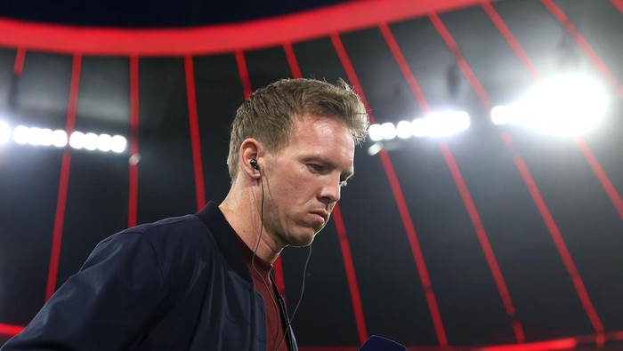 MUNICH, GERMANY - APRIL 12: Julian Nagelsmann, head coach of FC Bayern München looks on prior to the UEFA Champions League Quarter Final Leg Two match between Bayern München and Villarreal CF at Football Arena Munich on April 12, 2022 in Munich, Germany. (Photo by Alexander Hassenstein/Getty Images)