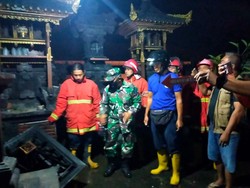 Bangunan Gedong Sari Milik Warga Klungkung Terbakar