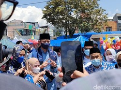 Sambangi Garut, AHY Diteriaki 2024 Presiden