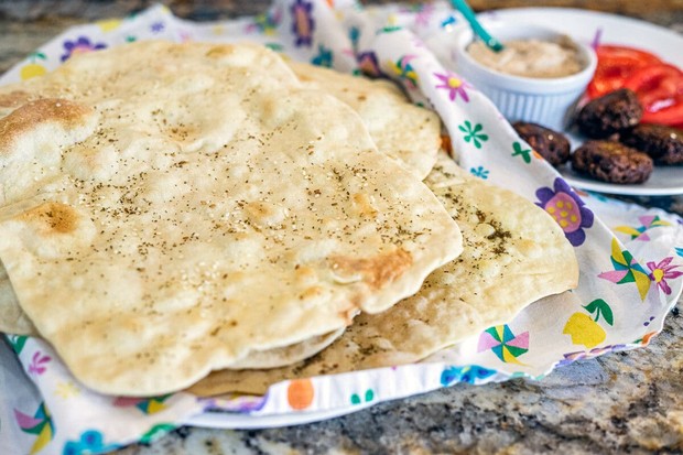 Lavash Kering/Foto : hildaskitchenblog.com/Hilda's Kitchen Blog Lavash Kering/Foto : hildaskitchenblog.com/Hilda's Kitchen Blog