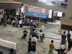 Miris! Heboh Suasana Sahur di Pesantren Saling Rebutan Makanan