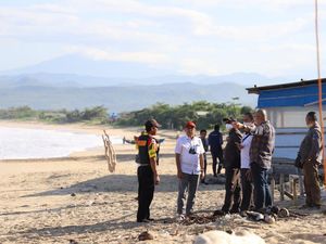 Wabup Garut Tinjau Pembangunan Pantai Sayang Heulang & Santolo
