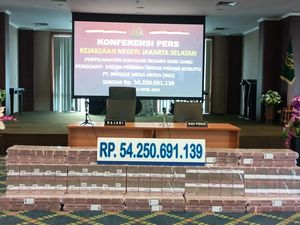 Penampakan Tumpukan Uang Rp 54 Miliar Kasus Korupsi IM2 Indar Atmanto Penampakan Tumpukan Uang Rp 54 Miliar Kasus Korupsi IM2 Indar Atmanto