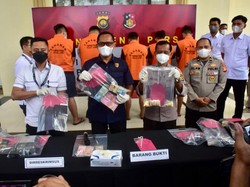 Polda Amankan 1,6 kg Emas Hasil PETI