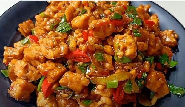 Tempe saus tiram/ Foto: youtube.com/Dapur A2 Tempe saus tiram