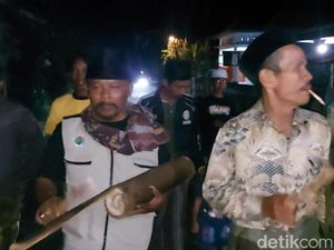 Mengenal Thok Thek Thok, Tradisi Bangunkan Sahur Pakai Kentongan Bambu Mengenal Thok Thek Thok, Tradisi Bangunkan Sahur Pakai Kentongan Bambu