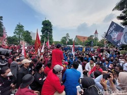 Demo Mahasiswa Cipayung Plus Bikin Macet Surabaya, Apa yang Dituntut?