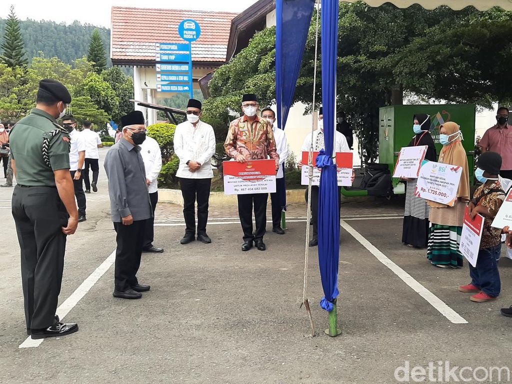 Maruf Salurkan Bansos-BLT Minyak Goreng Senilai Rp 480 M untuk Warga Aceh