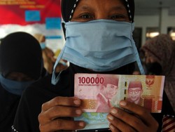 BLT Minyak Goreng Imbas Lonjakan Harga, Bukan Kerugian Negara