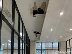 Selain Lift-Eskalator, KAI Bakal Perbaiki Atap Bocor Stasiun Manggarai