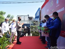 2.500 Buruh di Jatim Terdampak Pandemi Terima Bantuan Sembako dari Kapolri