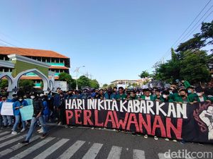Ini 5 Tuntutan Aliansi BEM Surabaya yang Demo di DPRD Jatim Hari Ini