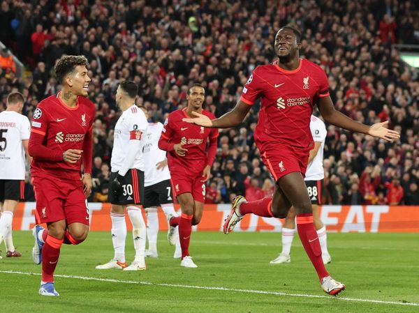 Drama 6 Gol, Liverpool Depak Benfica